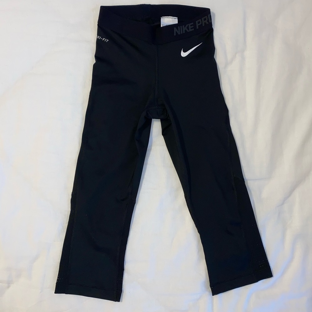 Nike Pro Hypercool Training Capris - image 2